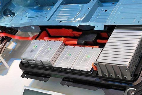 岳阳汽车电池回收-上门回收报废电池|高价旧电池回收